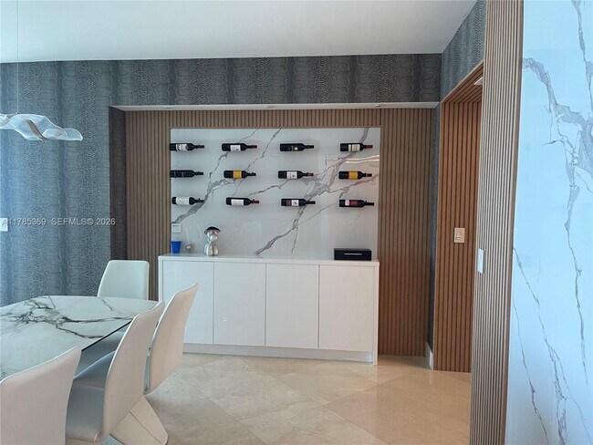 Foto del edificio - 3101 S Ocean Dr