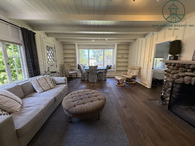 Building Photo - Adorable Three Bedroom Downtown Carmel-by-...