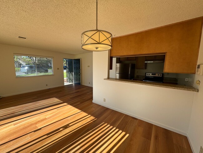 Foto del edificio - West San Jose Condo in Cupertino School Di...