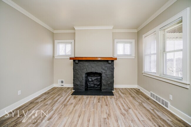 Building Photo - Carve Out a Great Life Here!