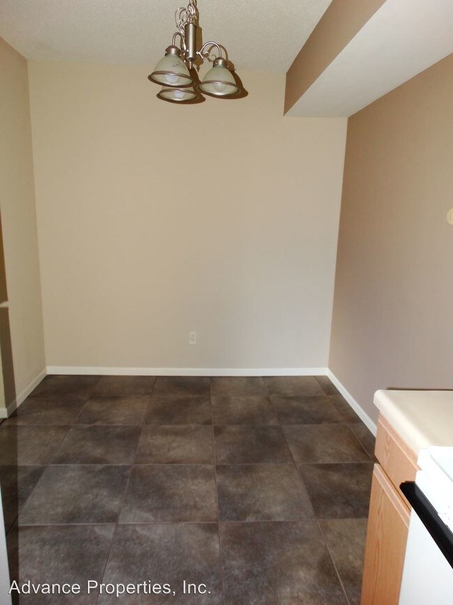 Foto del edificio - 1130 Utica Ridge Ct