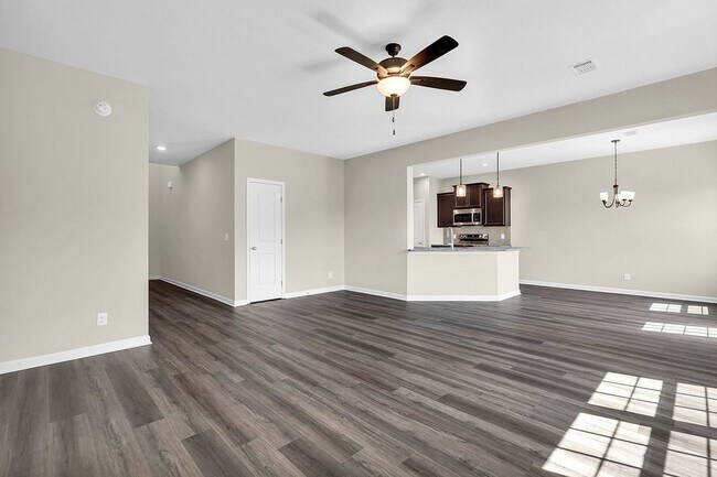 Building Photo - 200 Alcove Ct