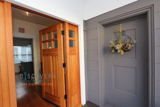 Foto del edificio - Charming South Berkeley Home for Lease