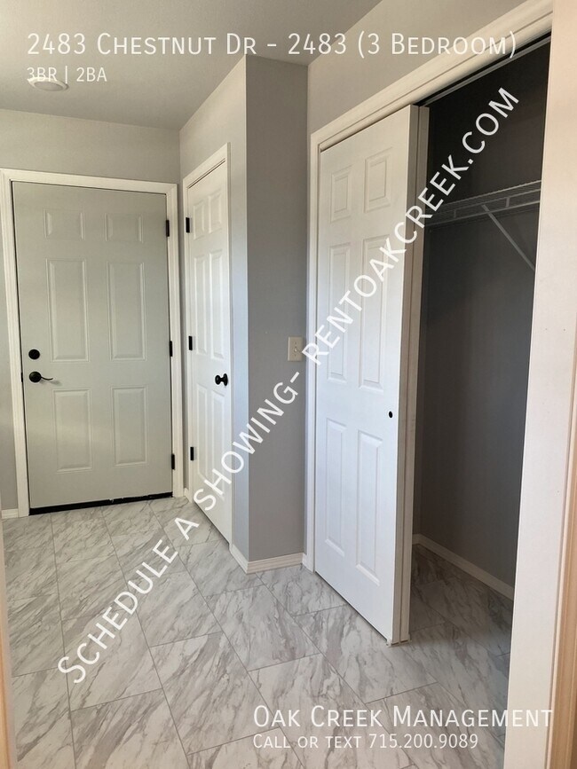 Foto del edificio - 2483 Chestnut Dr