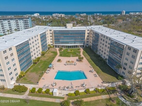 Building Photo - 1224 S Peninsula Dr