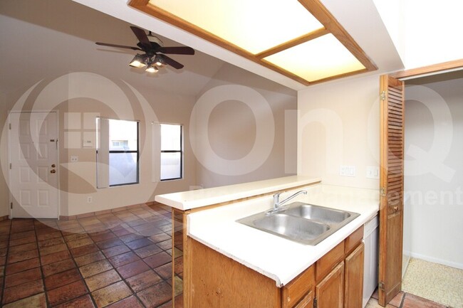 Foto del edificio - 1432 W Emerald Ave