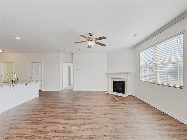 Building Photo - 3711 Community Cir