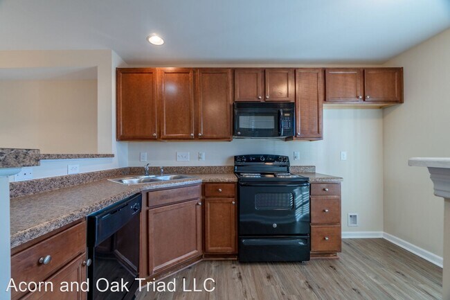 Building Photo - 2 br, 2.5 bath House - 404 Mourning Dove T...