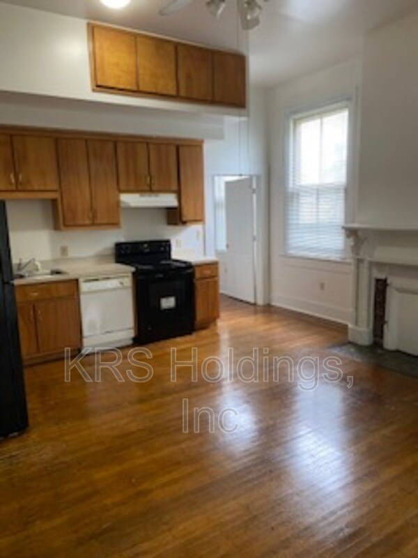 Foto principal - 647 W Washington St