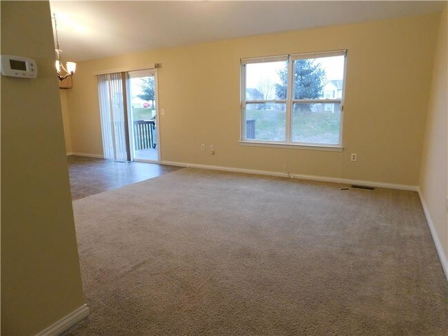Building Photo - 10335 Trent Ct