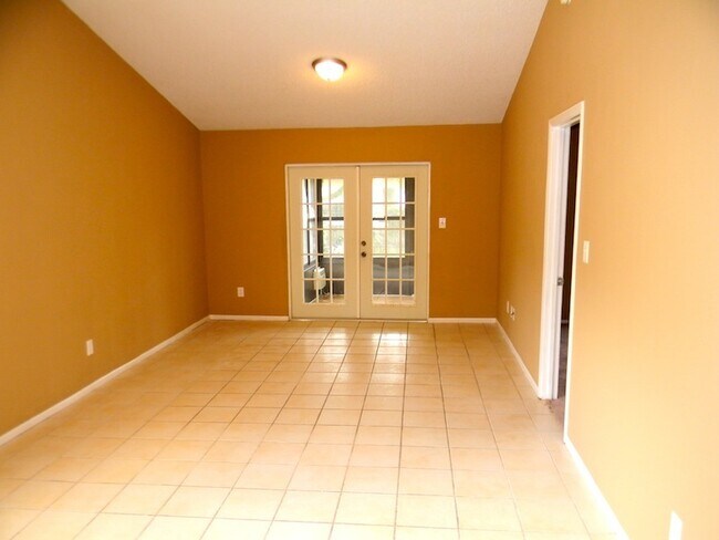 Foto del edificio - Lovely 2 bed / 2 bath Home