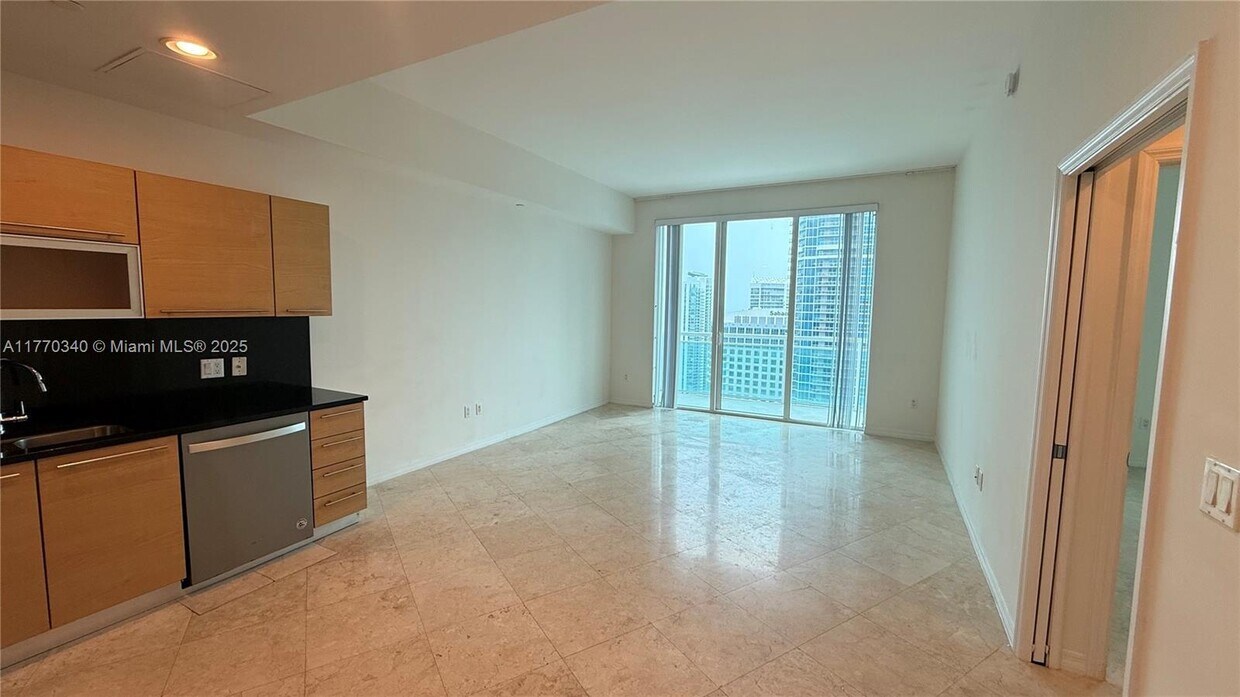 Foto principal - 950 Brickell Bay Dr