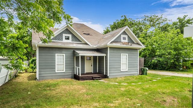 Primary Photo - 113 E Kosse St