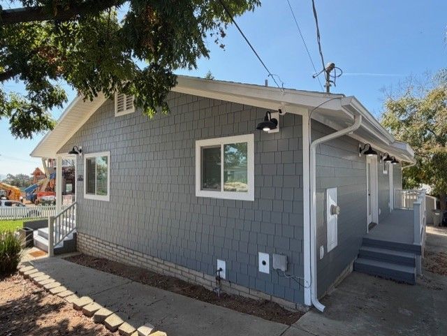 Building Photo - 1743 La Cresta Blvd