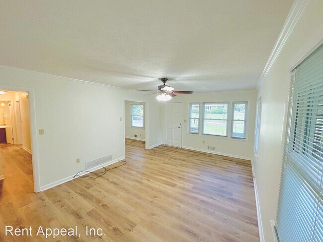 Building Photo - 3 br, 1.5 bath House - 374 Dacula Rd