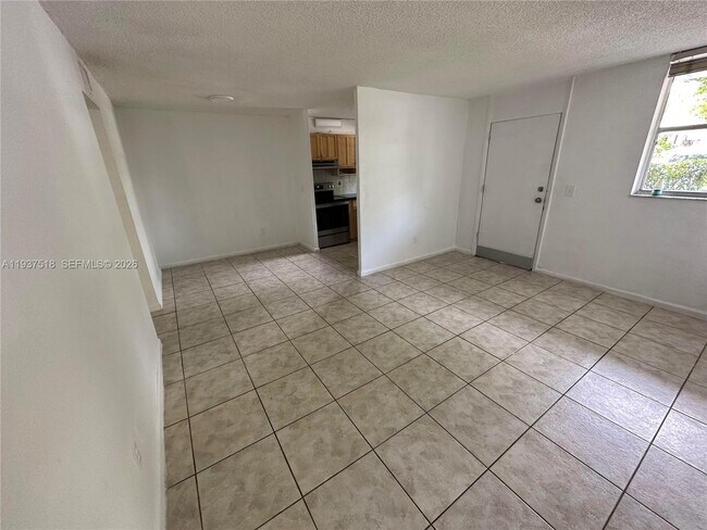 Foto del edificio - 1801 S Treasure Dr