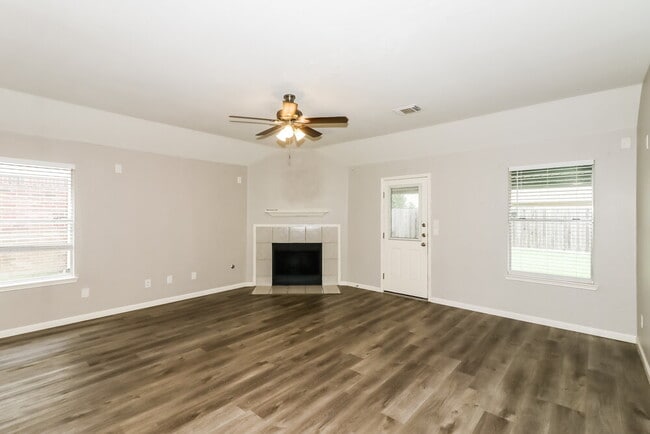 Building Photo - 9206 Aberdeen Lake Dr