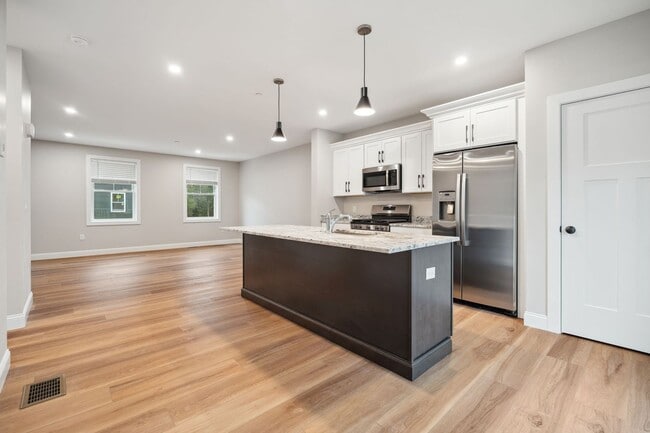 Interior Photo - Bayberry Commons- 3 Bedroom 2.5 Bath Townhomes with 2 Car Garage