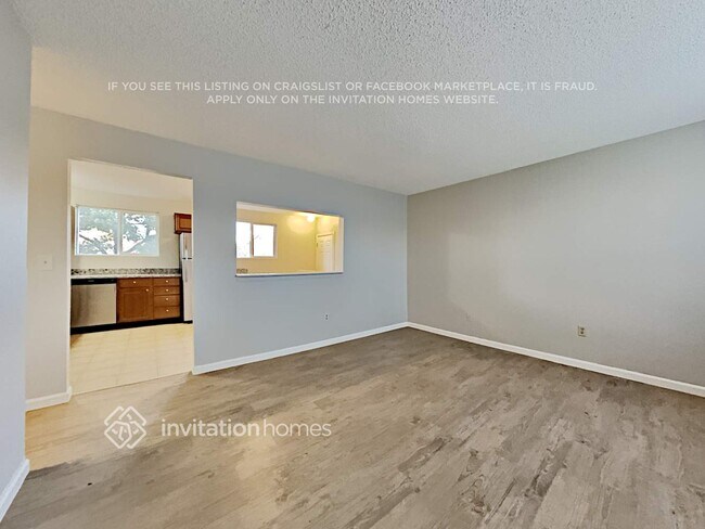Building Photo - 15831 E Bates Pl