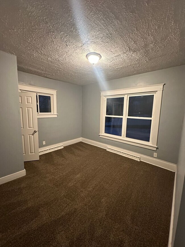 Foto del edificio - Lease To Purchase | 4 Bedrooms | 1.5 Bath | Single Family Home