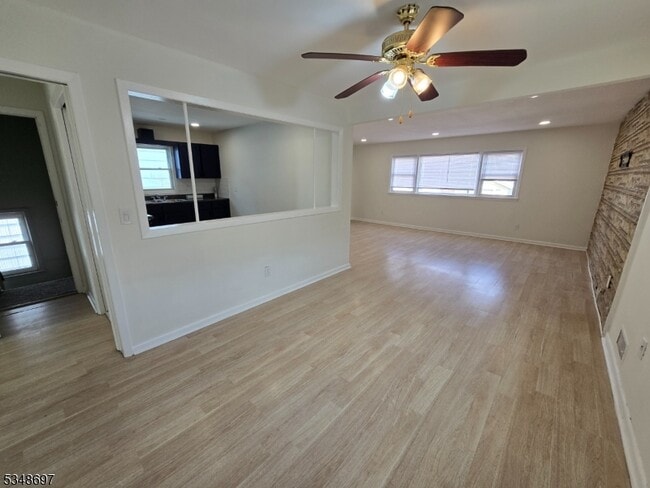 Building Photo - 67 Lindsley Ave