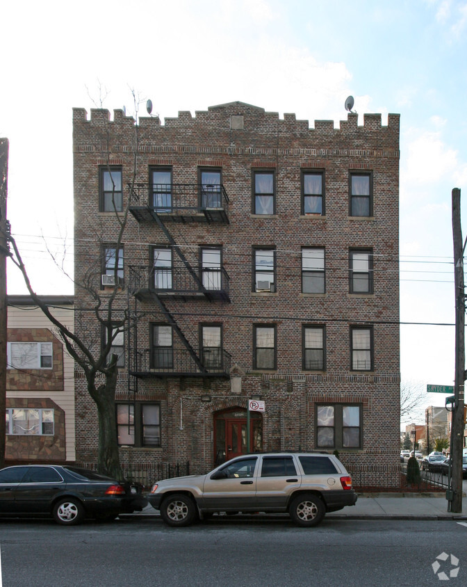 Primary Photo - 4802 Snyder Ave