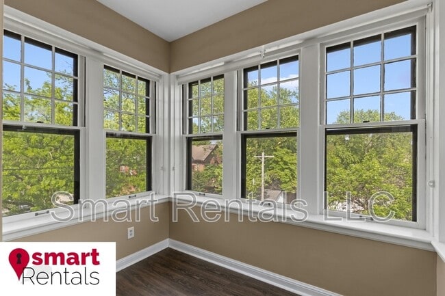 Building Photo - 4101 Flad Ave