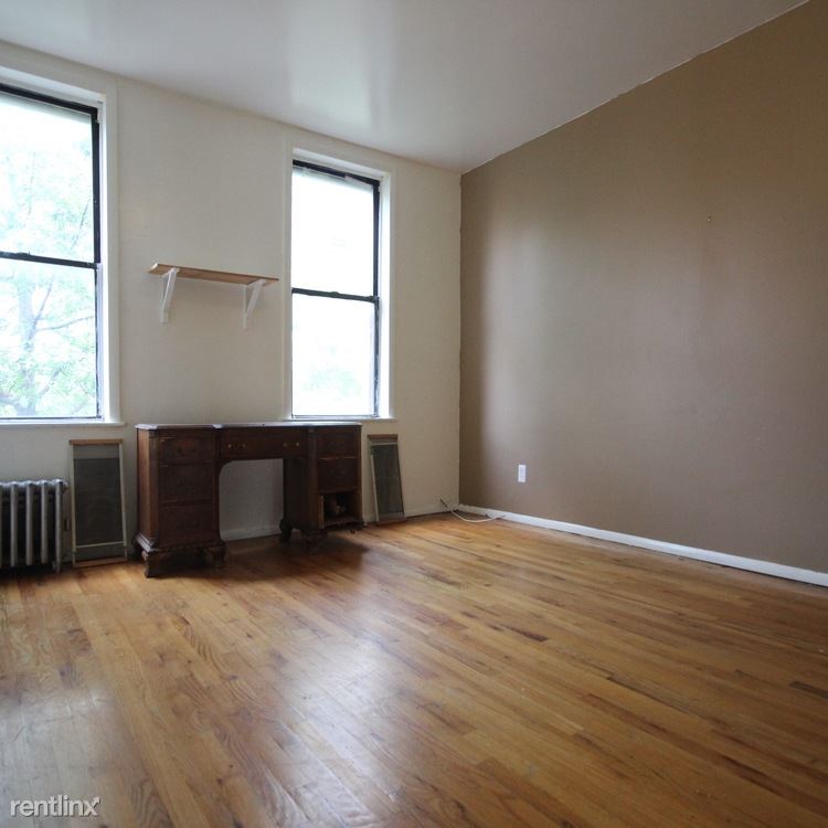 Primary Photo - 1422 Dekalb Ave