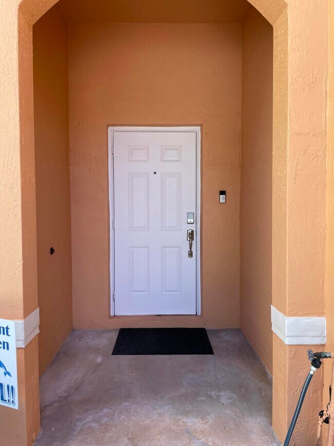 5035 SE Mariner Garden Cir, Stuart, FL 34997 Townhome Rentals in