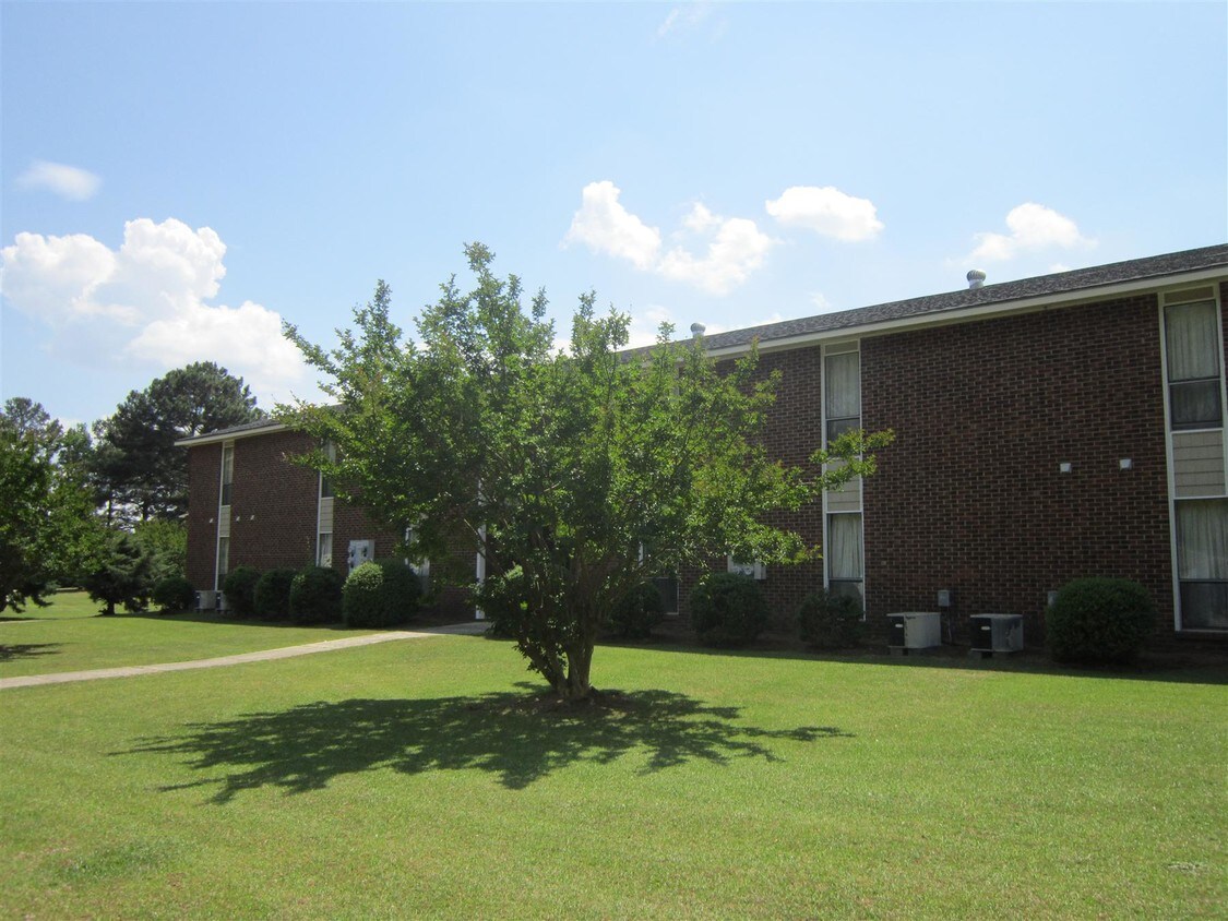 Summertime Apartments Fayetteville, NC