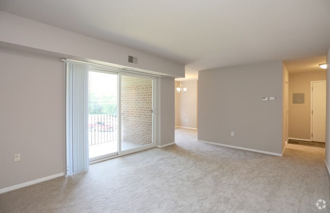 Sala de estar - Creekside North Apartments