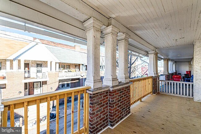 Foto del edificio - 5412 Chancellor St