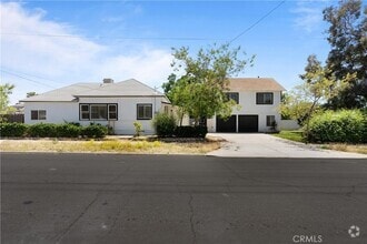 Building Photo - 421 W Sun Ave