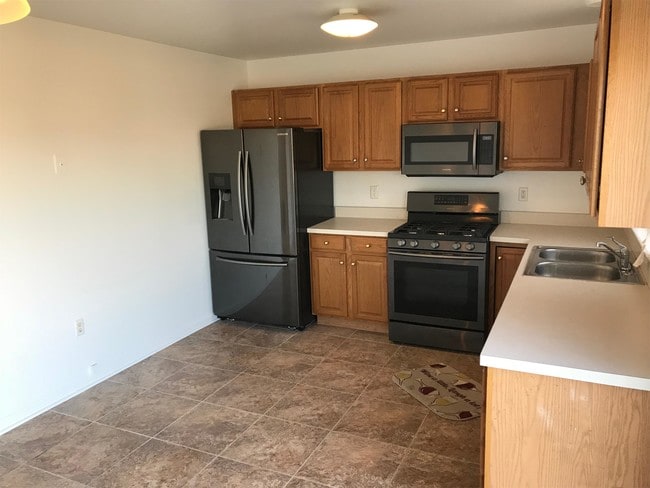 Building Photo - 2773 Woodmont Dr