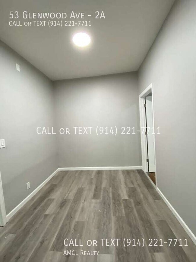 Foto del edificio - 53 Glenwood Ave