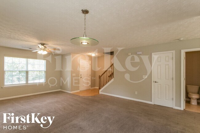 Foto del edificio - 3545 Bridgeshaw Dr