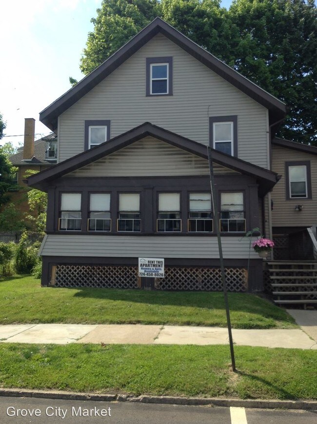 431 S Broad St, Grove City, PA 16127 Apartment for Rent in Grove City