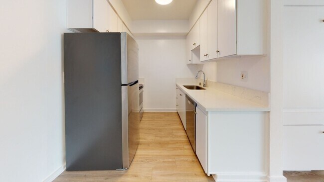 Foto del edificio - Wilshire Embassy Apartments