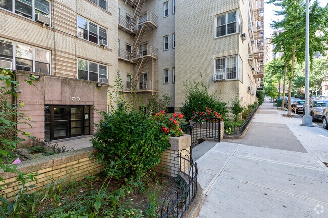 Entrance - 100 Bennett Ave