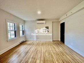 Building Photo - 2225 Grand Ave