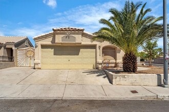Building Photo - 8200 Cimarron Ridge Dr