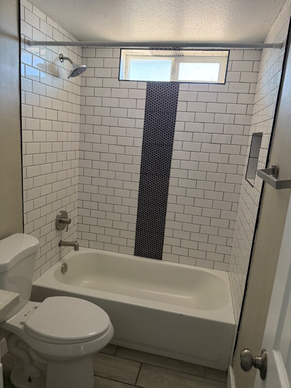 Foto del edificio - 8809 W Roma Ave