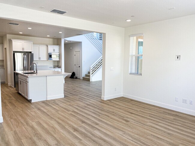 Building Photo - 3981 Salt Point Way