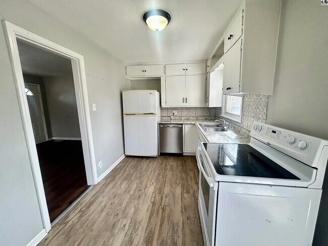 Foto del edificio - 619 N Grandview St