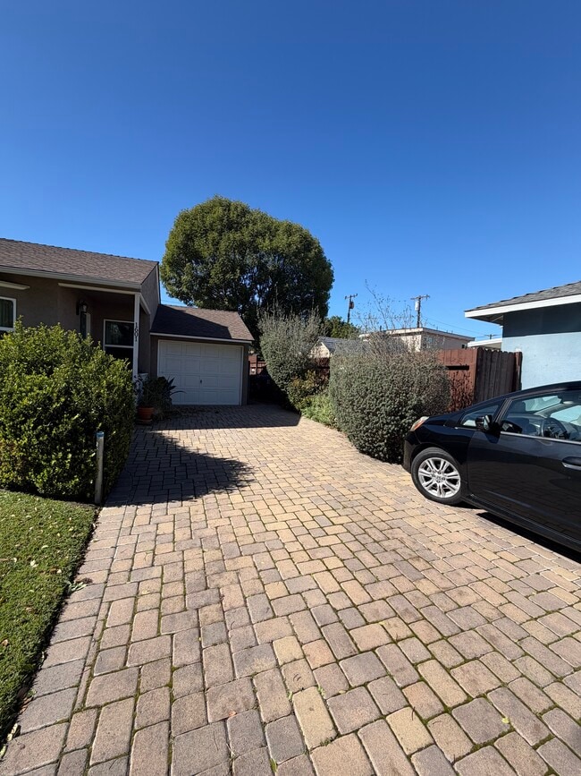 Building Photo - 1601 Gish Ave