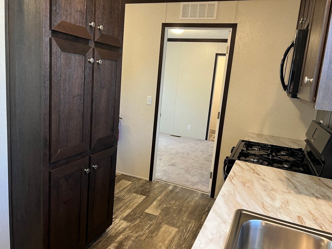 Foto principal - 254 Magnolia Pl