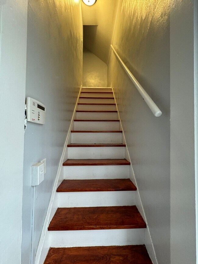 Foto del edificio - 334 N Walnut St