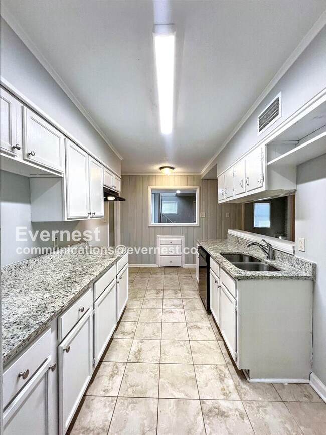 Foto del edificio - 4377 Aldridge Dr