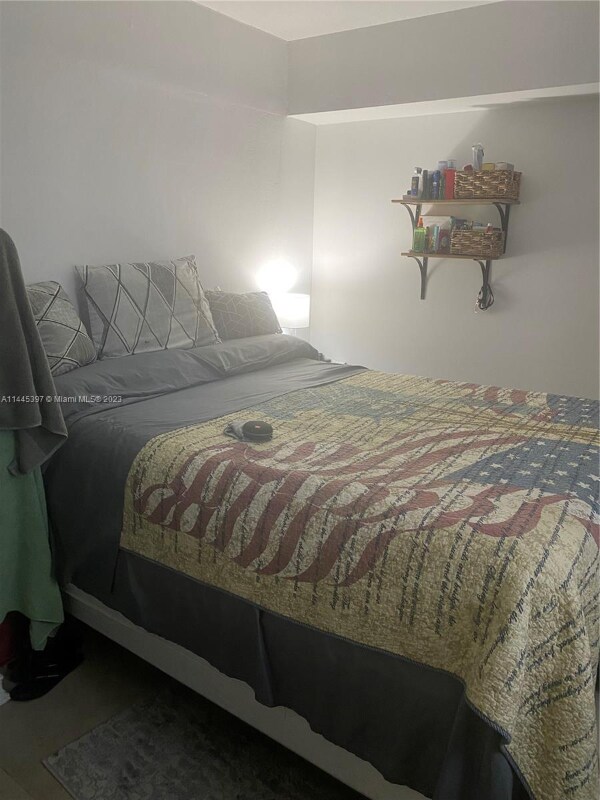 Foto del edificio - 800 SW 104th Ave