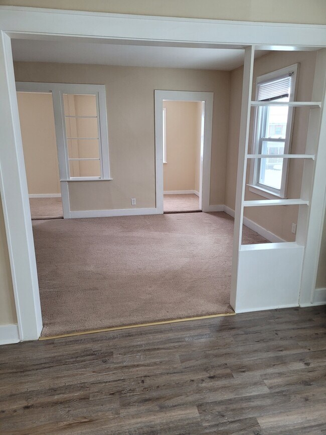 Foto del edificio - 241 Nichols Ave